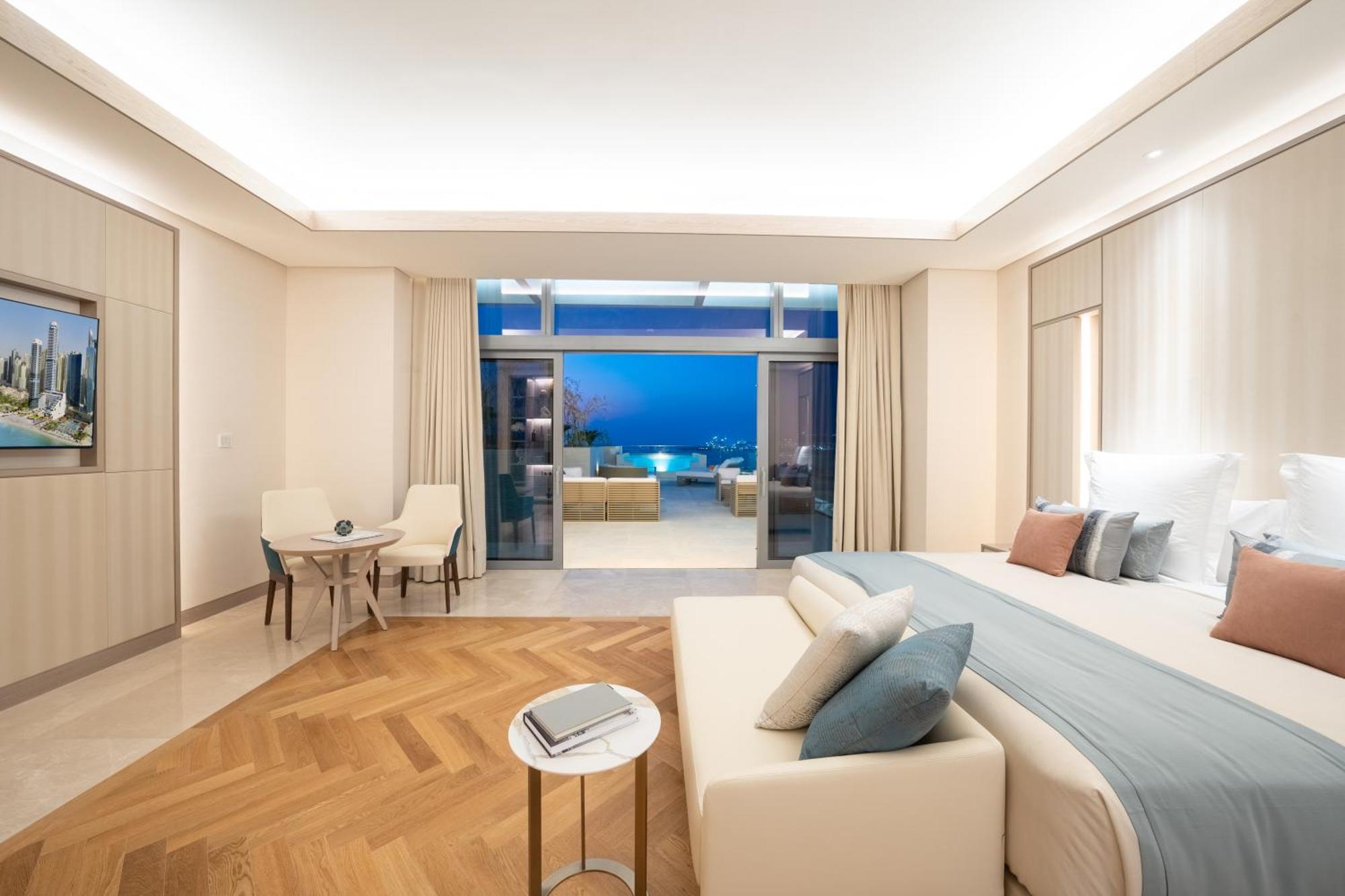 Готель Five Luxe 5*