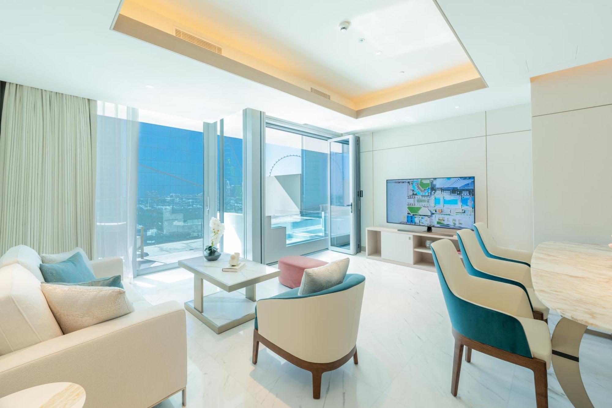 Готель Five Luxe