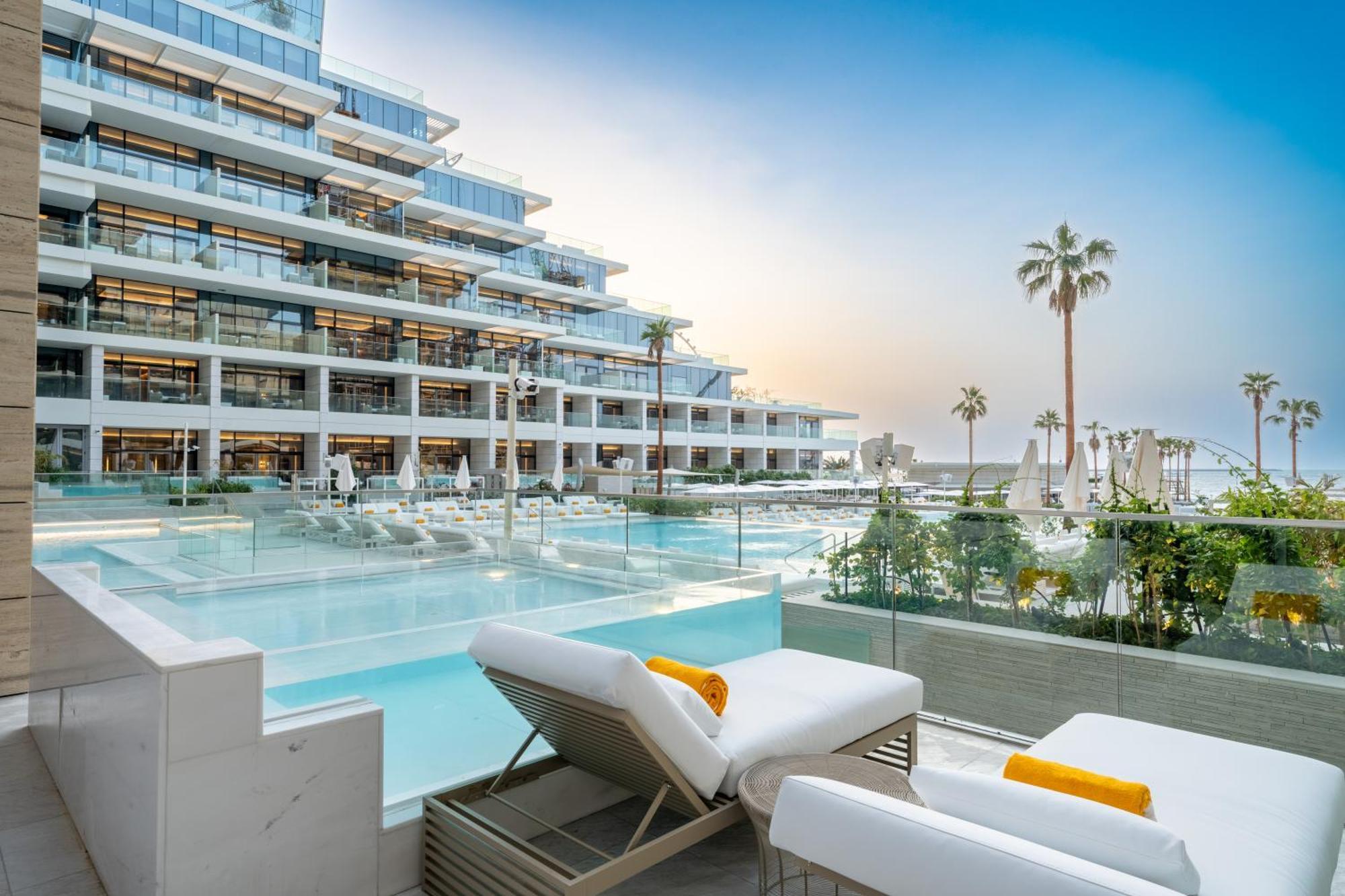 Five Luxe Dubai