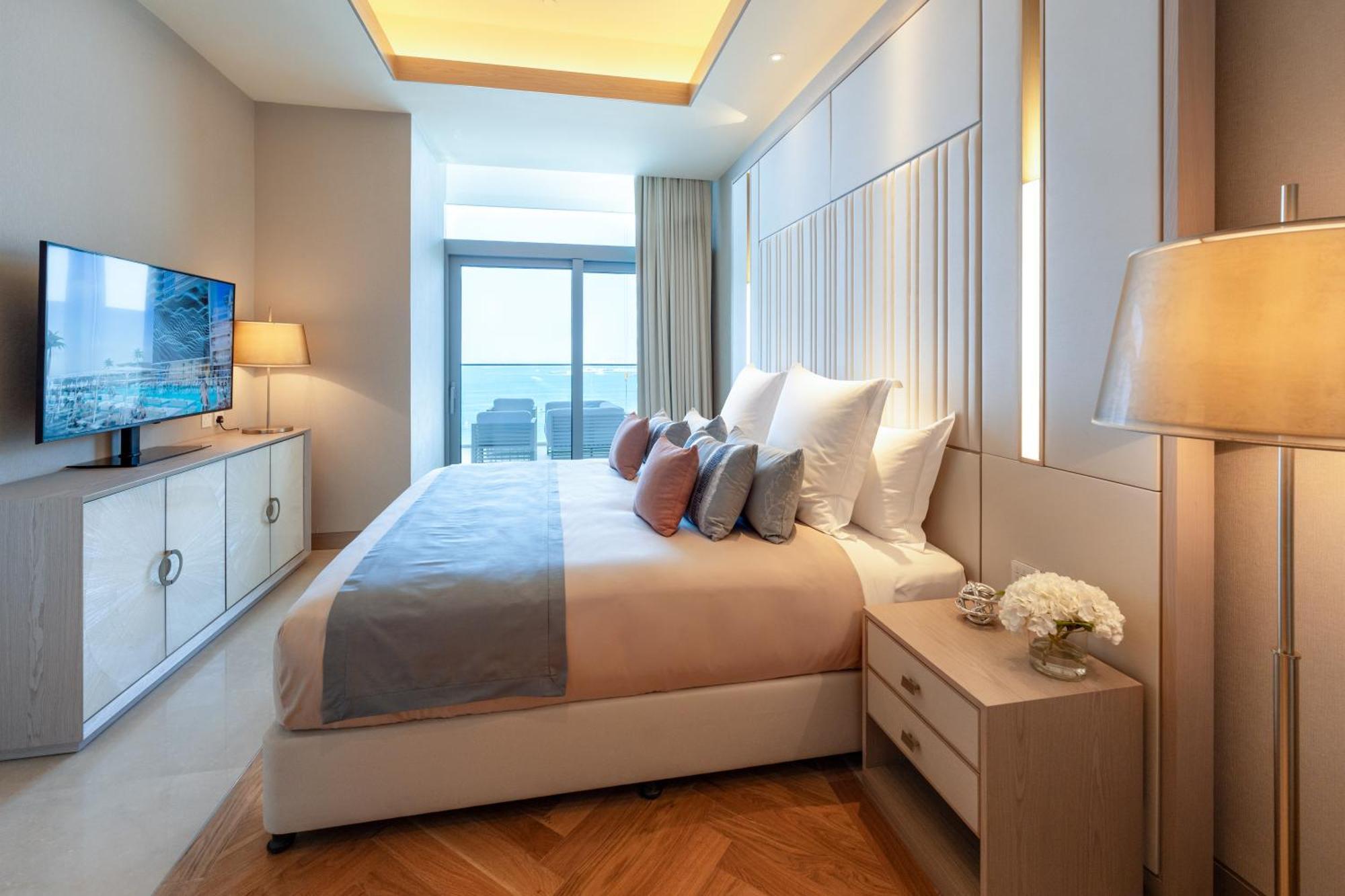 Five Luxe होटल 5*